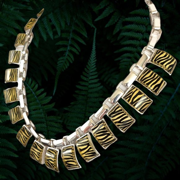 80’s Style Statement Black Stripe Silver tone and Zebra Necklace - Picture 13 of 13